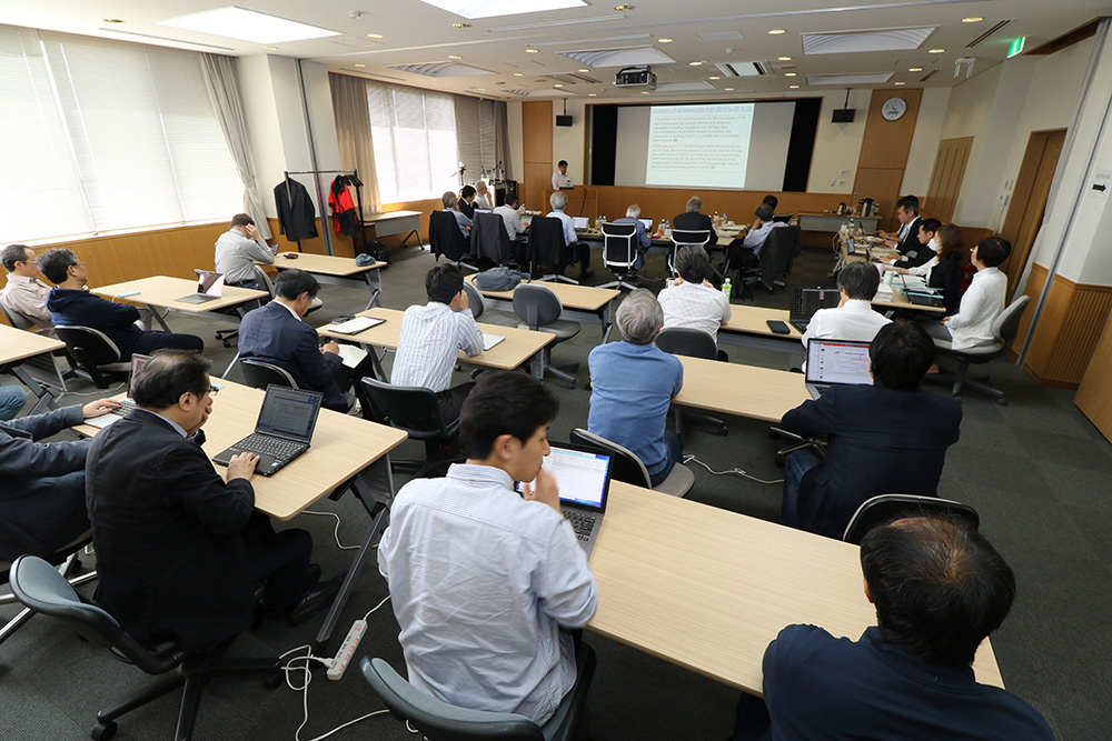 The External Review Meeting held at the Large Seminer Room in the 6th floor of ICRR