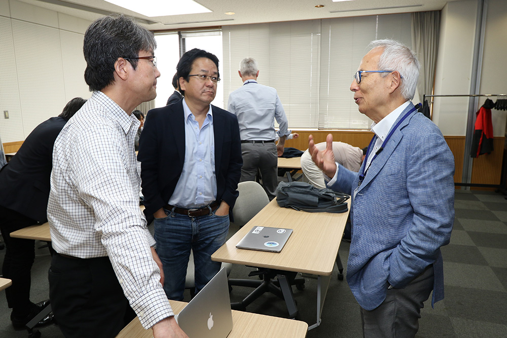 【トピックス】東京大学宇宙線研究所 外部評価委員会2019を開催