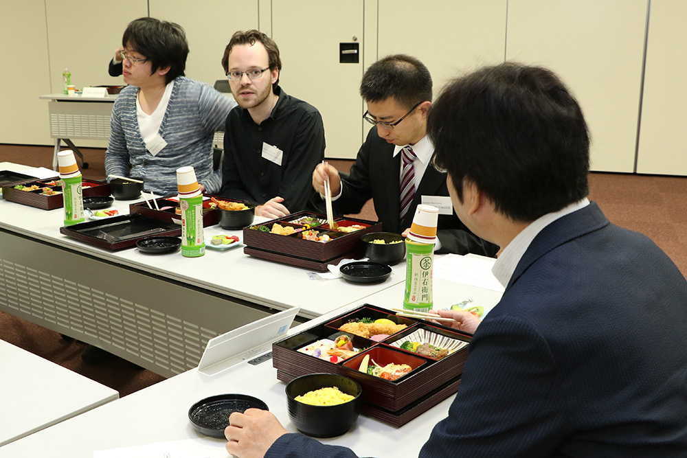 【トピックス】東京大学宇宙線研究所 外部評価委員会2019を開催