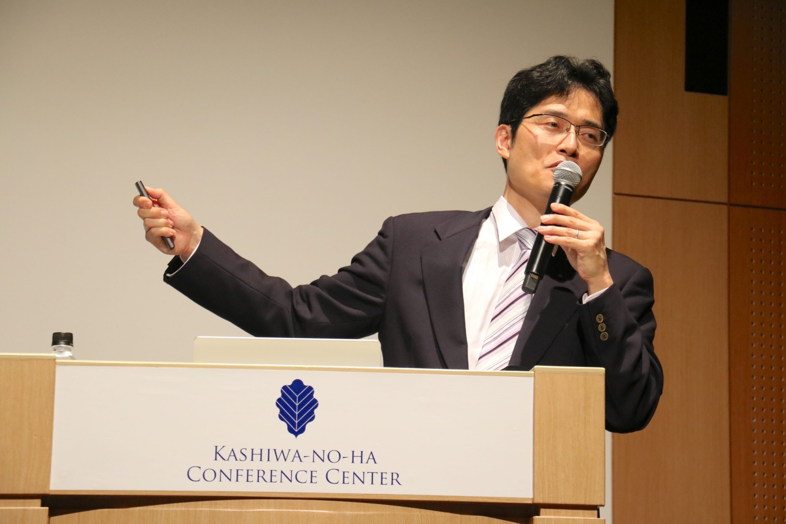 実施レポート】春の合同一般講演会にICRRの竹田敦准教授、Kavli IPMUの